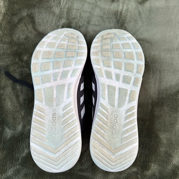 Women’s Adidas Shoes - Picture 6 of 7